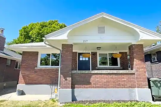 157 Kensington Ave Photo 1