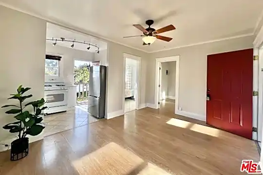 1920 Preston Ave Photo 2
