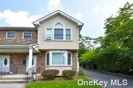 54 Coolidge Ave #A Photo 1