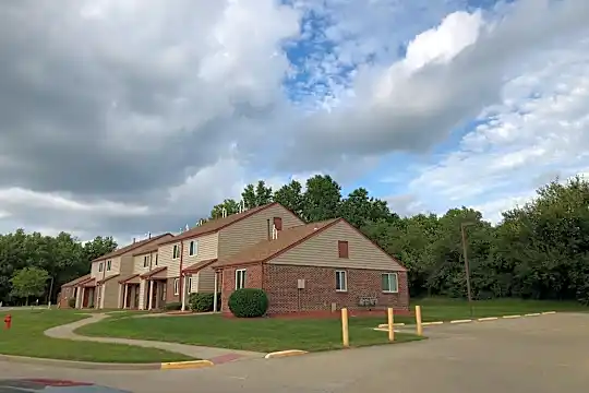 Centennial Towne Homes Photo 1
