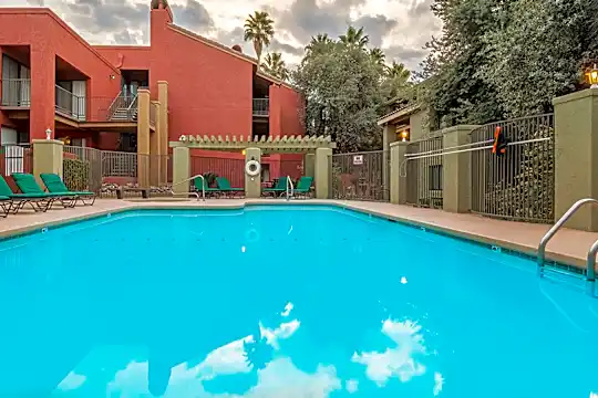 El Dorado Place Photo 1