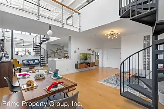 2828 Filbert St Photo 1
