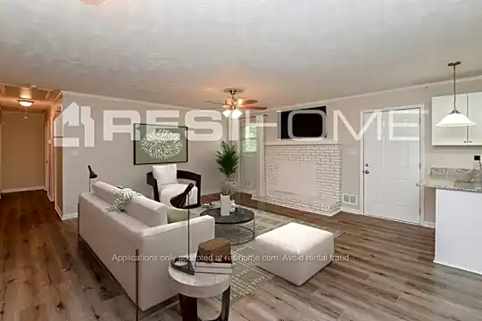 1938 East Dunbar Drive Photo 2