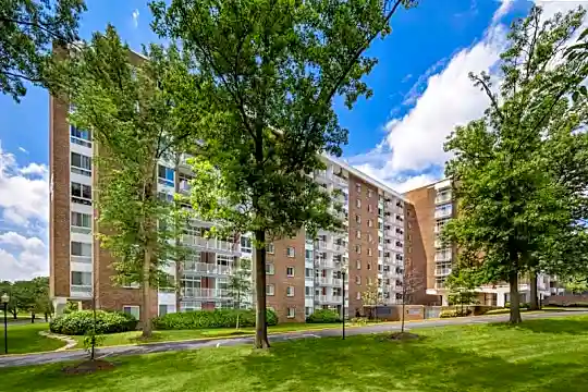 Charlestowne North Photo 1