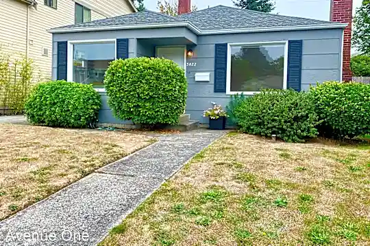 5022 48th Ave NE Photo 1