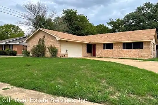 2806 Denise Dr Photo 1