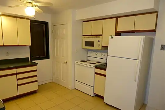 418 10th St S Photo 1