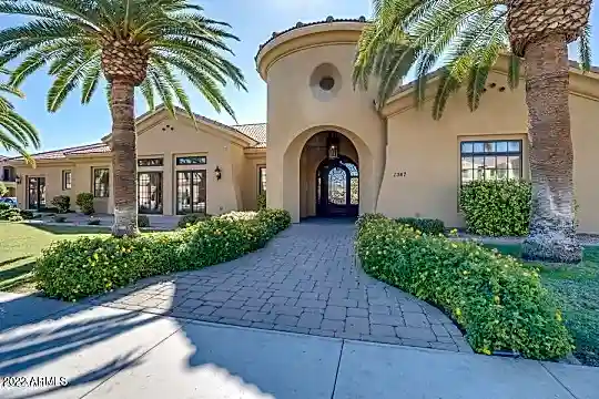 1367 S Country Club Dr #1072 Photo 2