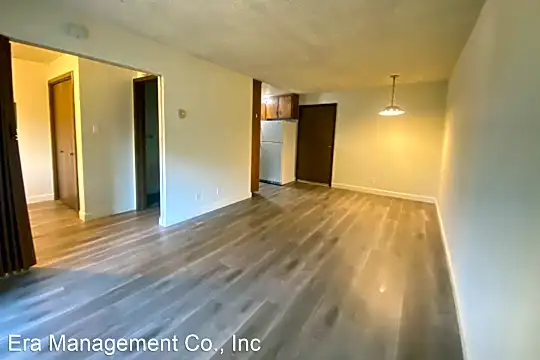 544 Pacific St Photo 1