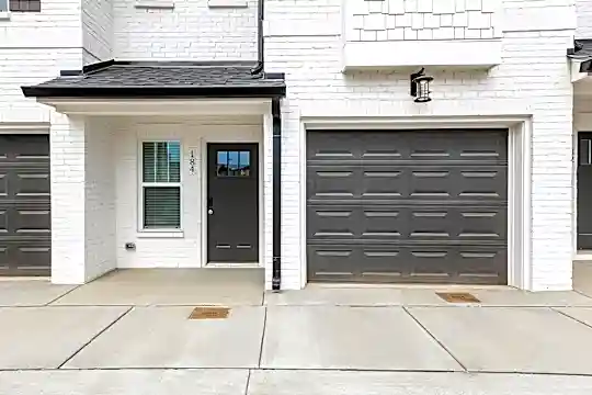 120 Noble Park Circle Photo 2