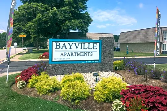 Bayville Apartments Photo 1