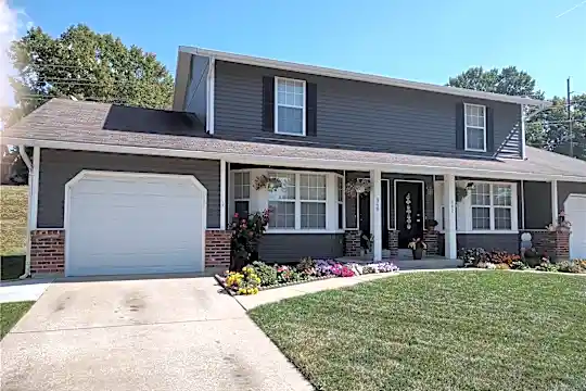 340 Della Dr Photo 1