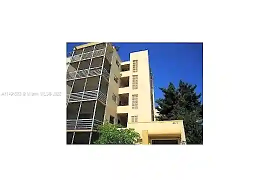 4111 Stirling Rd #406 Photo 1