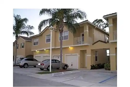 2891 Crestwood Ter #2891