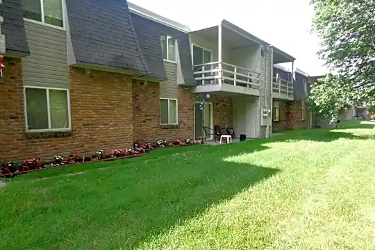 Amelia Vista Apartments Photo 2