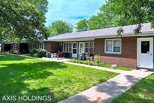 103 Walnut St Photo 1