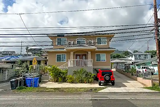 2240 Metcalf St Photo 2