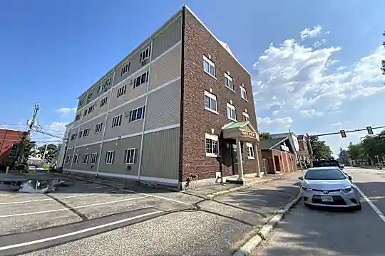 261 Pine St #13 Photo 1