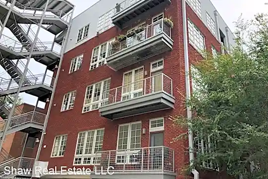 801 N 4th St Photo 1