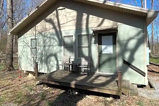 123 Voncannon Dr Photo 2