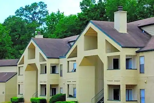 Stone Creek Apartments Photo 2