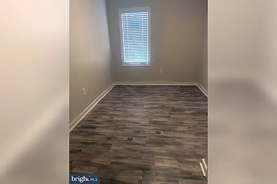 1822 S Ringgold St #2ND Photo 2