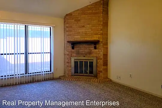 1033 SW 103rd Terrace Photo 2