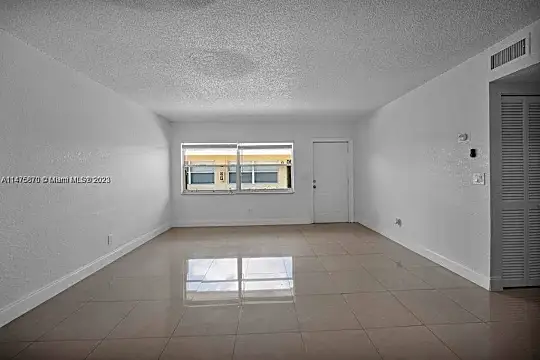 6897 SW 5th St #1-4 Photo 2