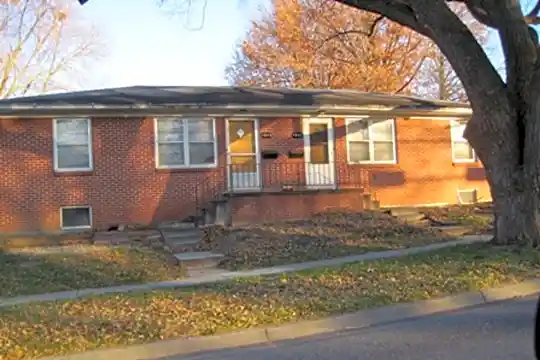1040 S 40th St Photo 1