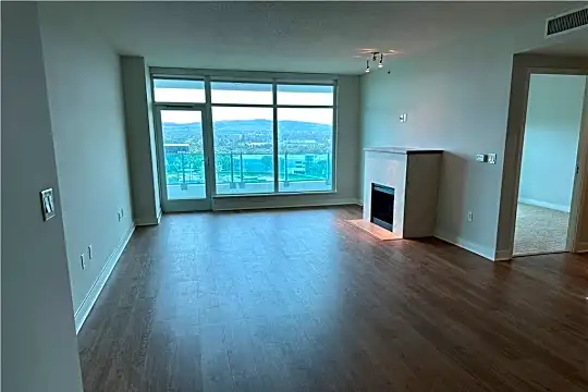 3141 Michelson Dr #1005 Photo 1