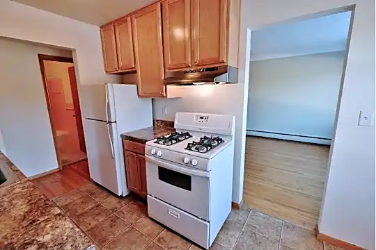 Snelling Place Apartments Photo 2
