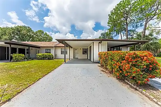 2043 Sunset Grove Ln Photo 1