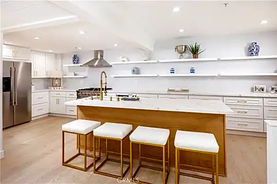 48 Sea Island Dr Photo 1
