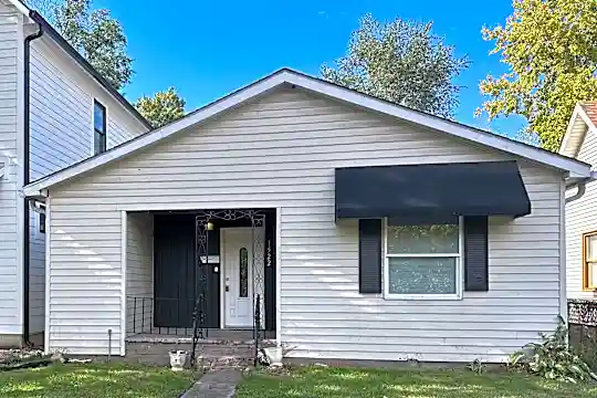 1522 Laurel St Photo 1