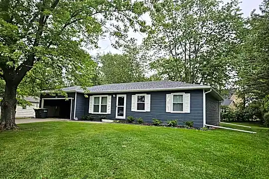 2208 Worthington Dr Photo 1