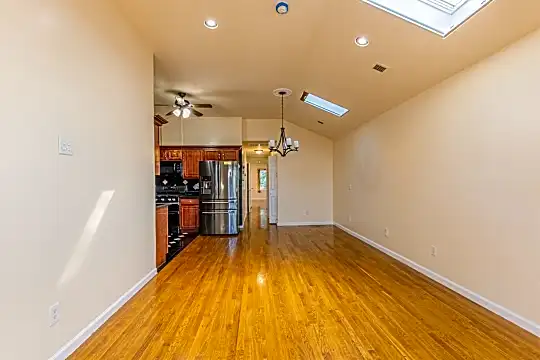193 Orient Ave #2 Photo 2