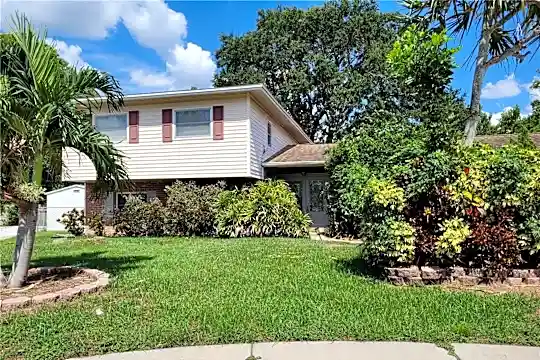 8402 Blackstone Ct Photo 1