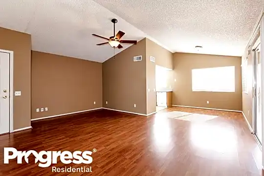 6813 W State Ave Photo 2