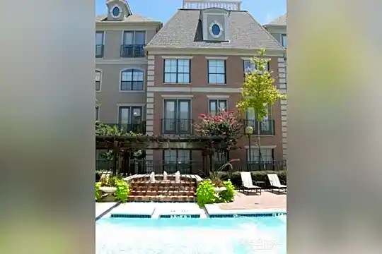 Renaissance at Preston Hollow Photo 1