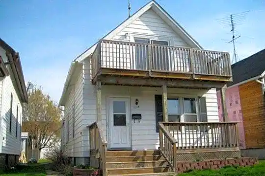 1028 High Ave Photo 1