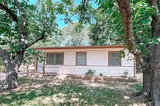 405 Knob Cir Photo 2