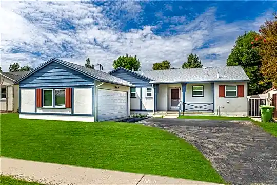 7445 Madora Ave Photo 1