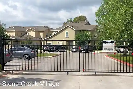 1000 Diamond Drive Photo 2