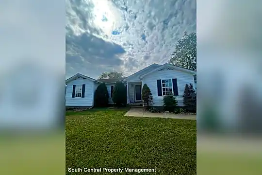 1335 Salem Cir Photo 1