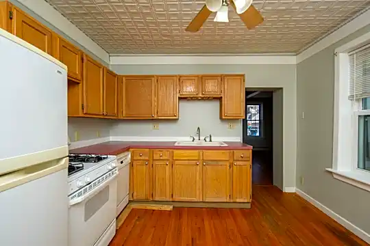 2307 15th St Photo 2