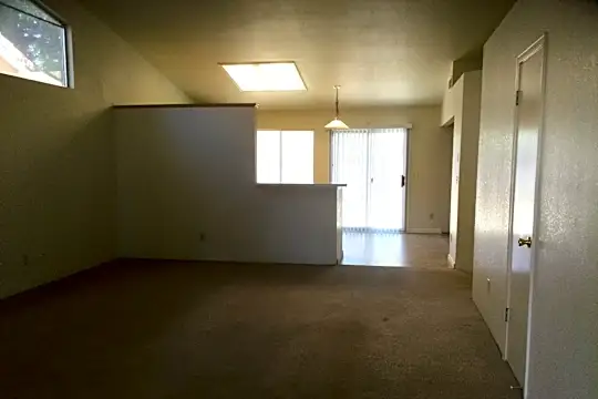 345 Buena Vista Court, Merced, CA 95348 Photo 2