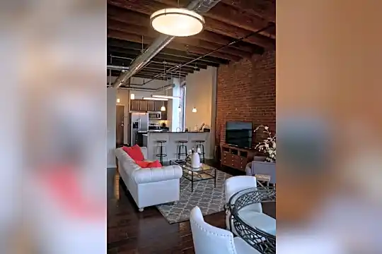 Aria Cultural District Lofts Photo 2