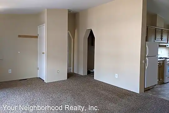 325 E Galena Photo 2