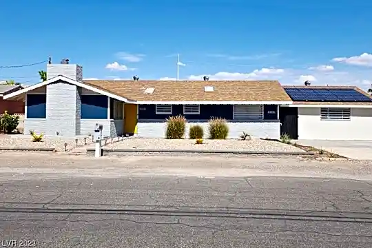 1452 Shadow Mountain Pl #A Photo 2