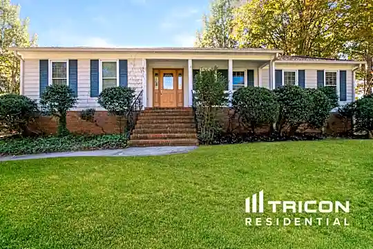9515 Cedarknoll Photo 1